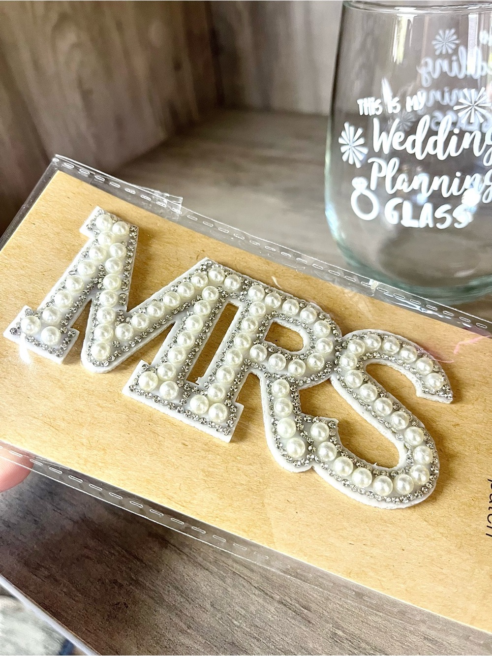 Bride Gift Bundle MRS Patch, Wine & Champagne Glass, Bride Balloons 3 Packs - Picture 6 of 9